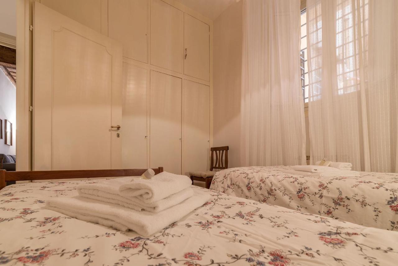 A Peaceful Retreat 2 Minutes From Piazza Navona - FromhometoRoma Exterior foto